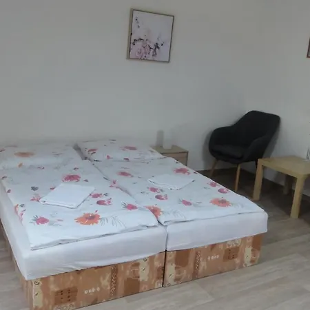U Hradeb 3* Znojmo