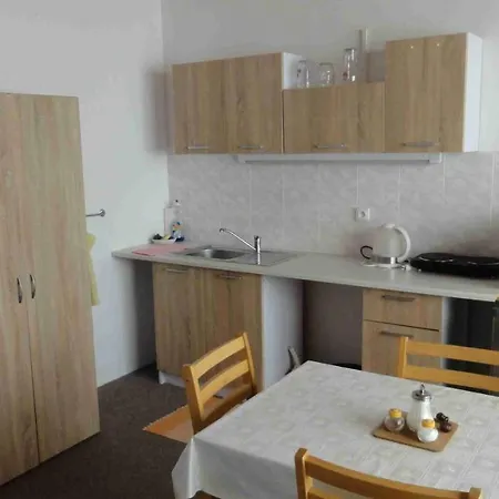 Гостевой дом U Hradeb Зноймо